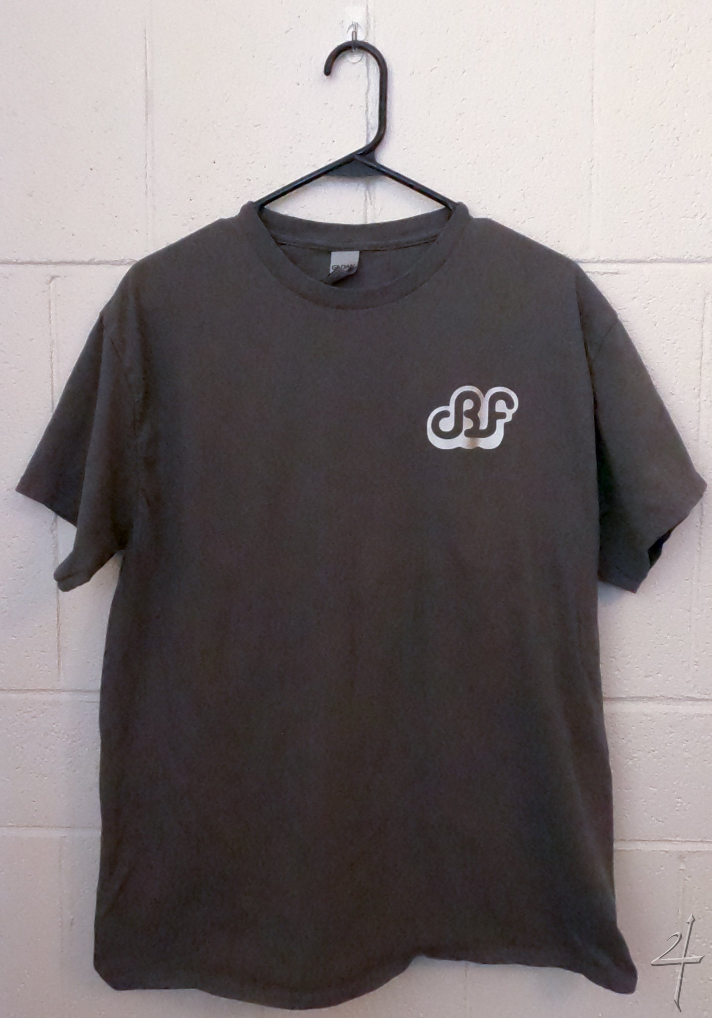 Daily Bread Family-Silhouette-Large-Charcoal Tee