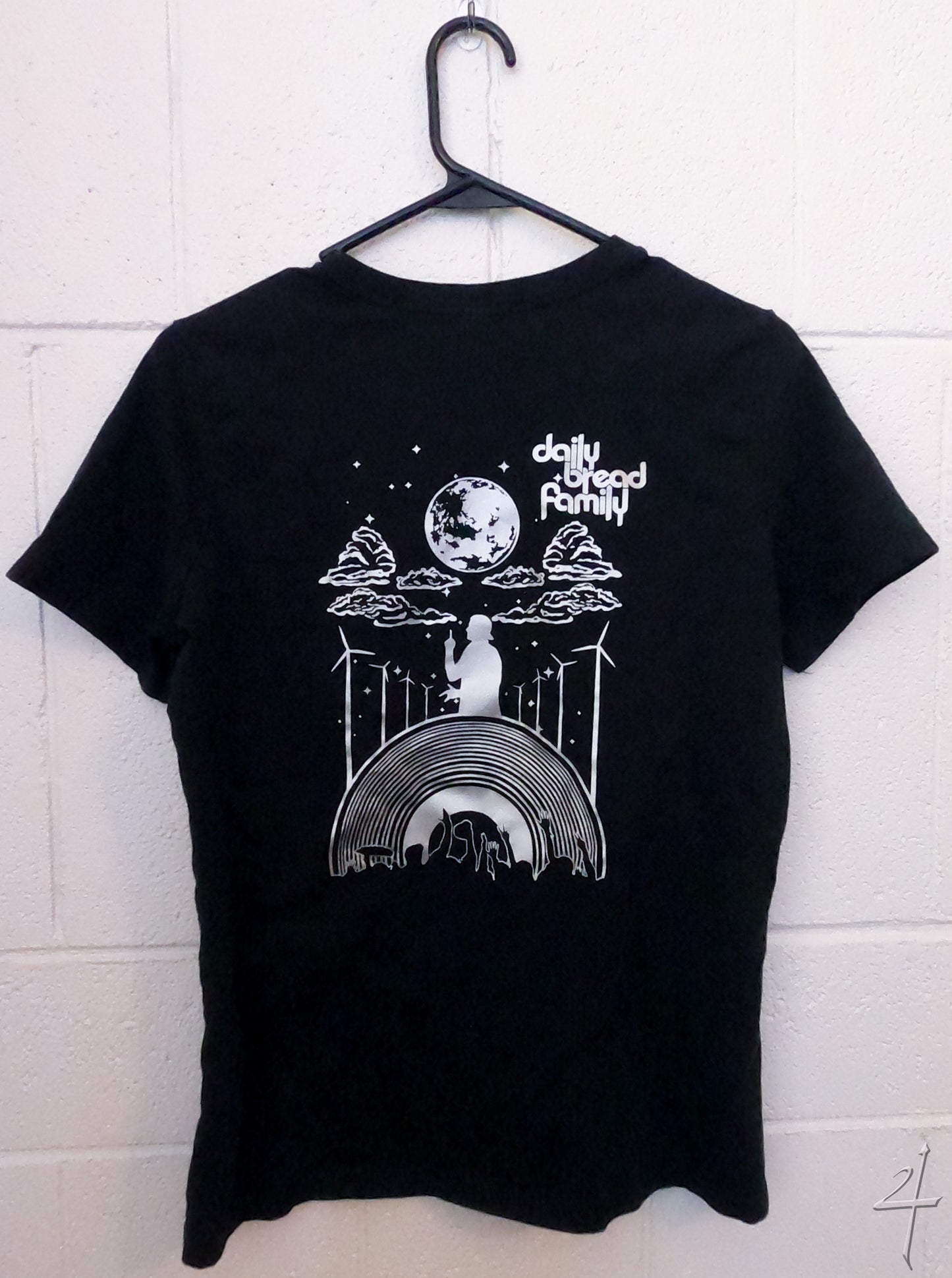 Daily Bread Family-Silhouette-Womans Tee