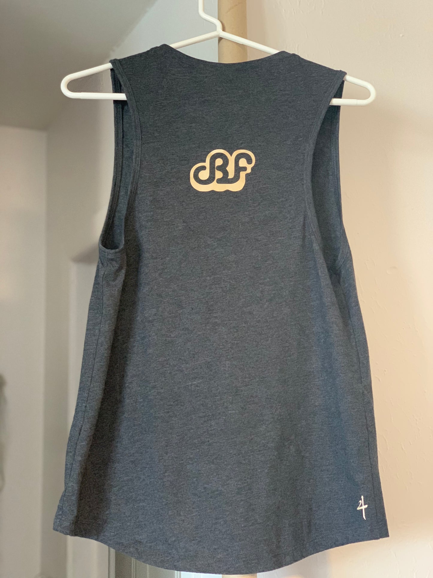 Daily Bread Family-Silhouette-Large Woman Heather Dark Grey Muscle Tank