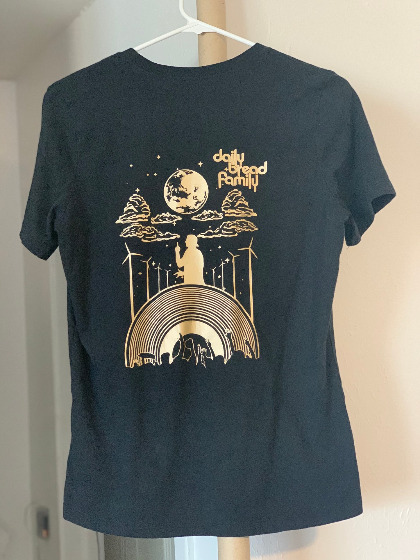 Daily Bread Family-Silhouette-Womans Tee