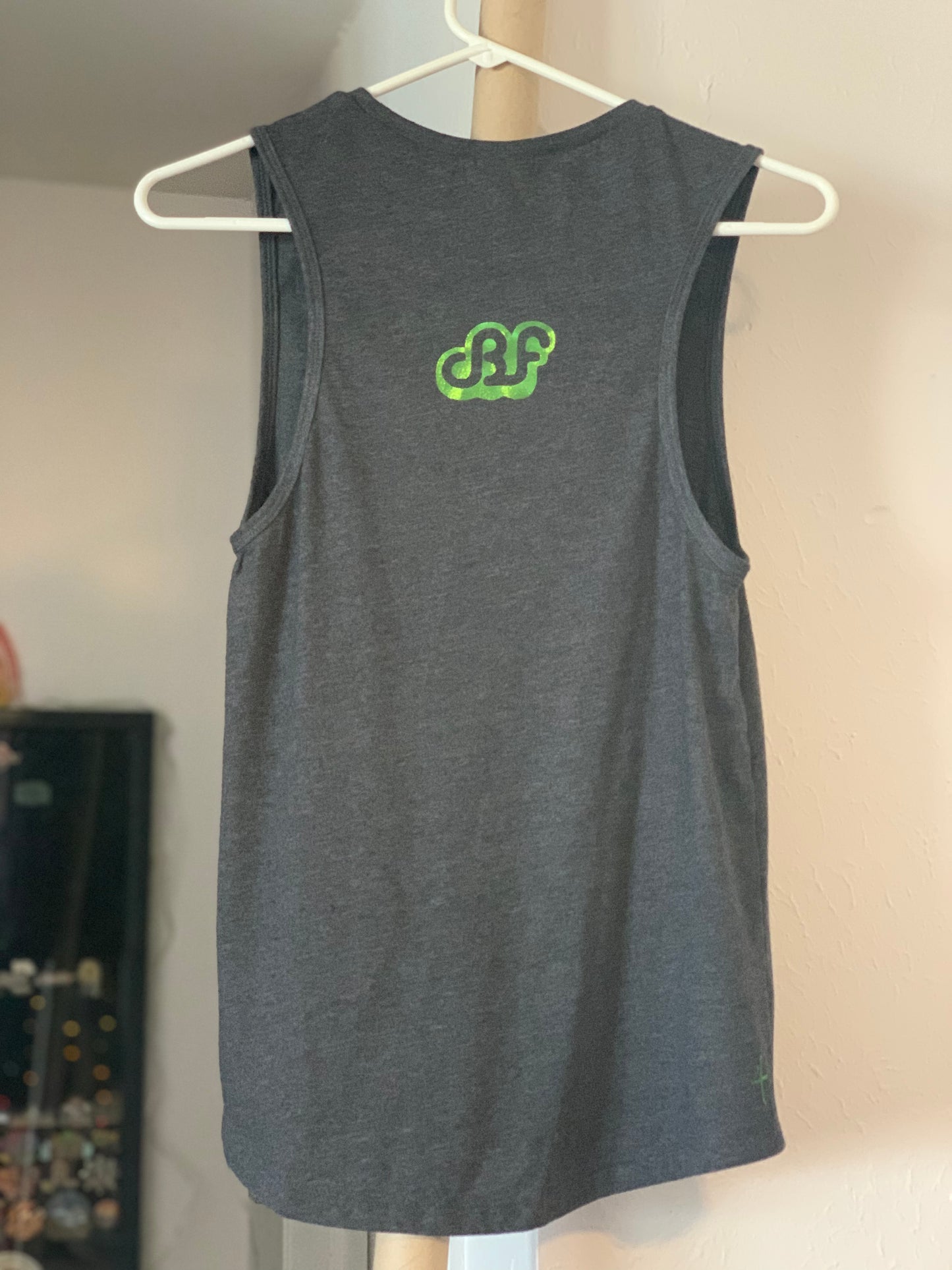 Daily Bread Family-Silhouette-Large Woman Heather Dark Grey Muscle Tank