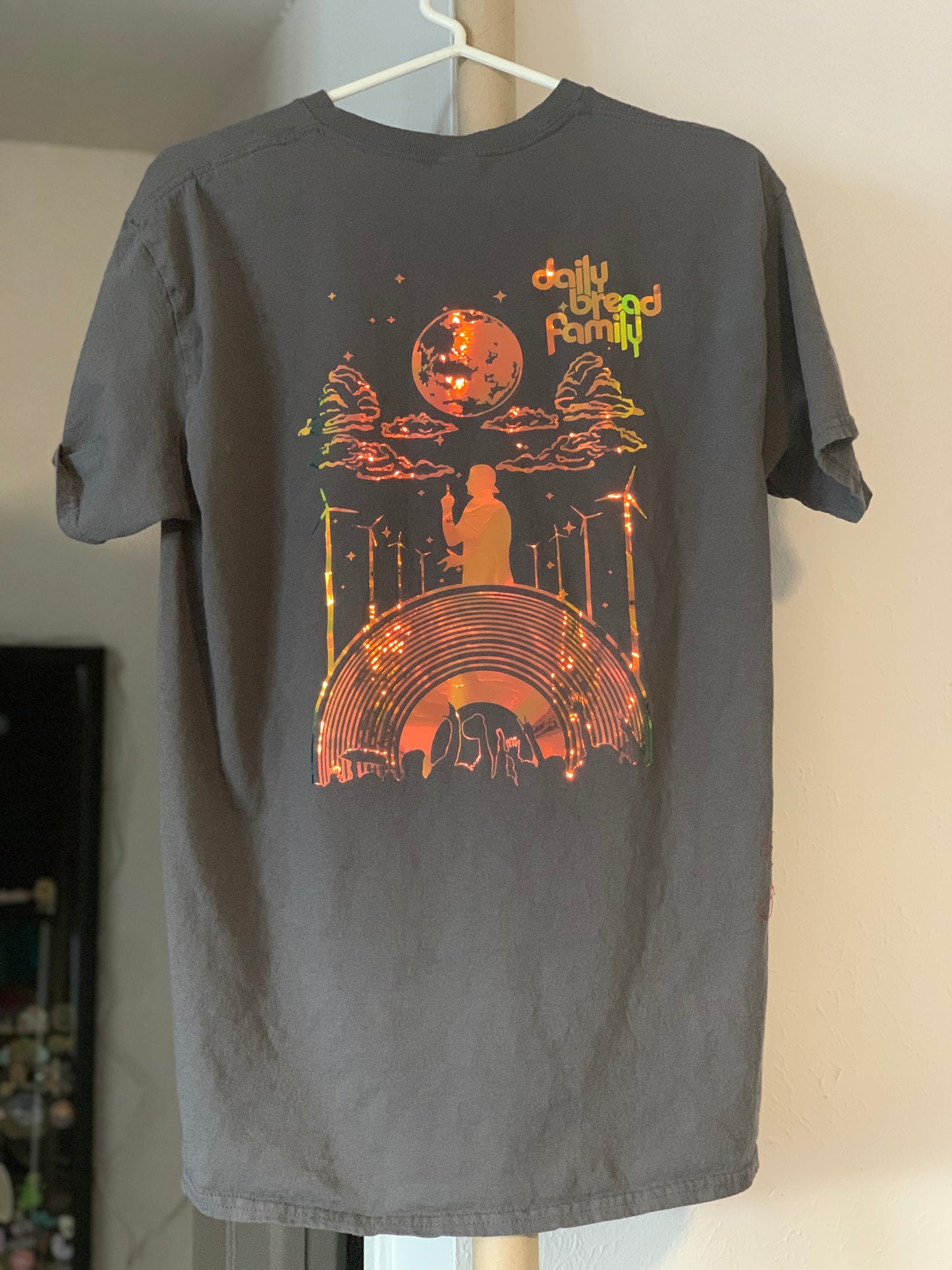 Daily Bread Family-Silhouette-Large-Charcoal Tee