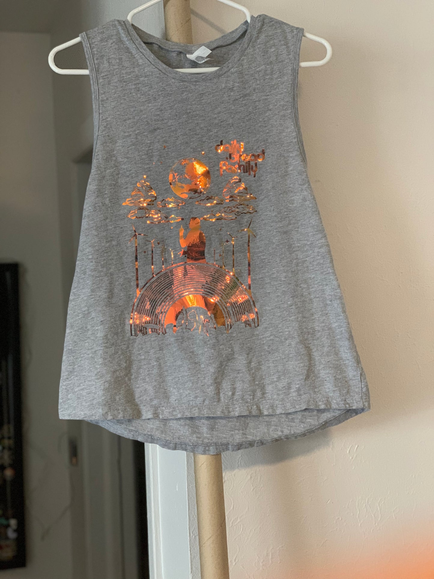 Daily Bread Family-Silhouette-Woman Athletic Heather Grey Muscle Tank