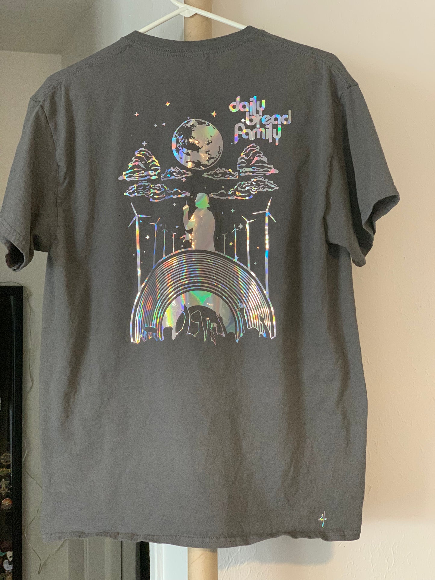 Daily Bread Family-Silhouette-Large-Charcoal Tee