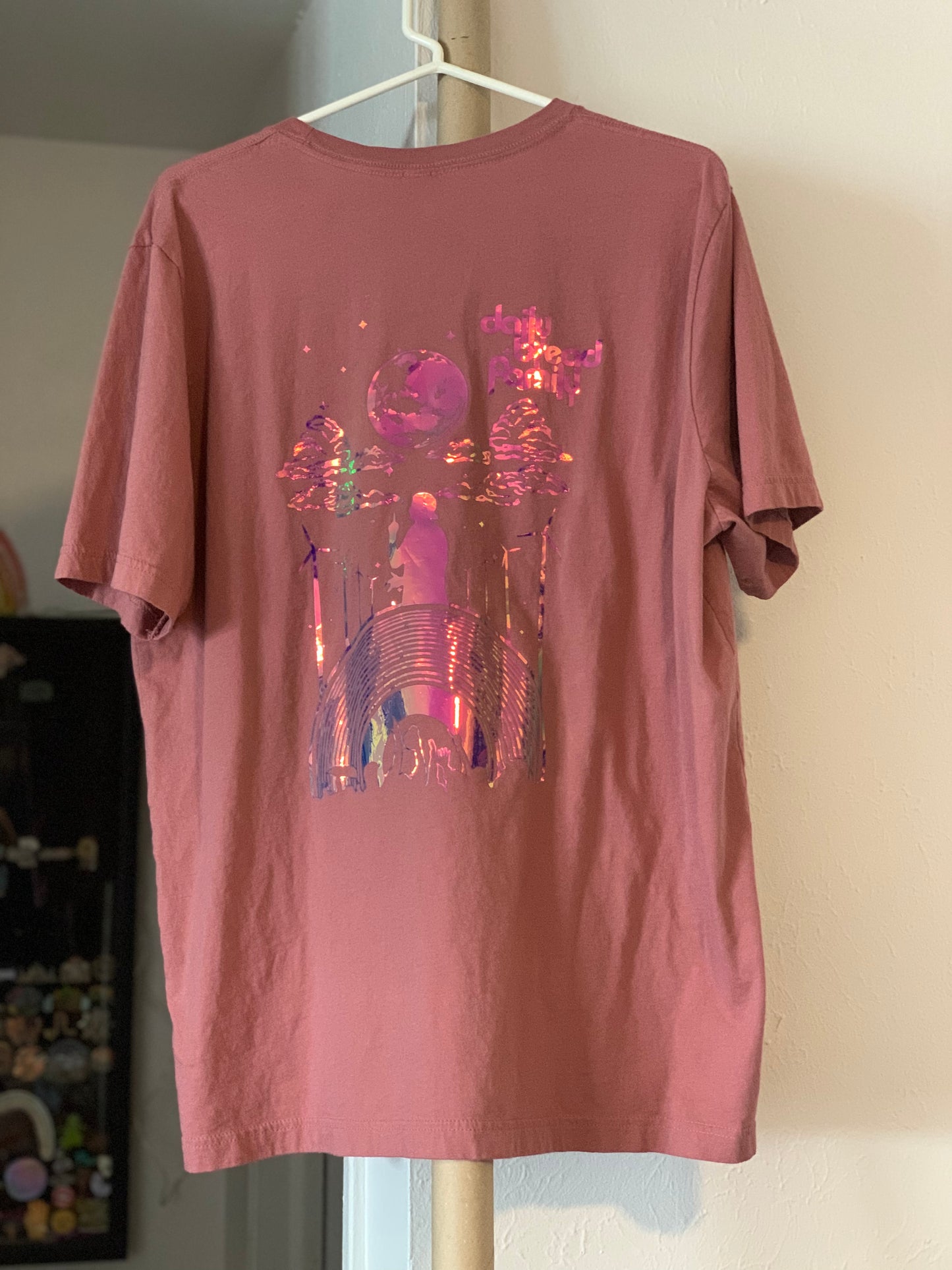 Daily Bread Family-Silhouette-TShirt