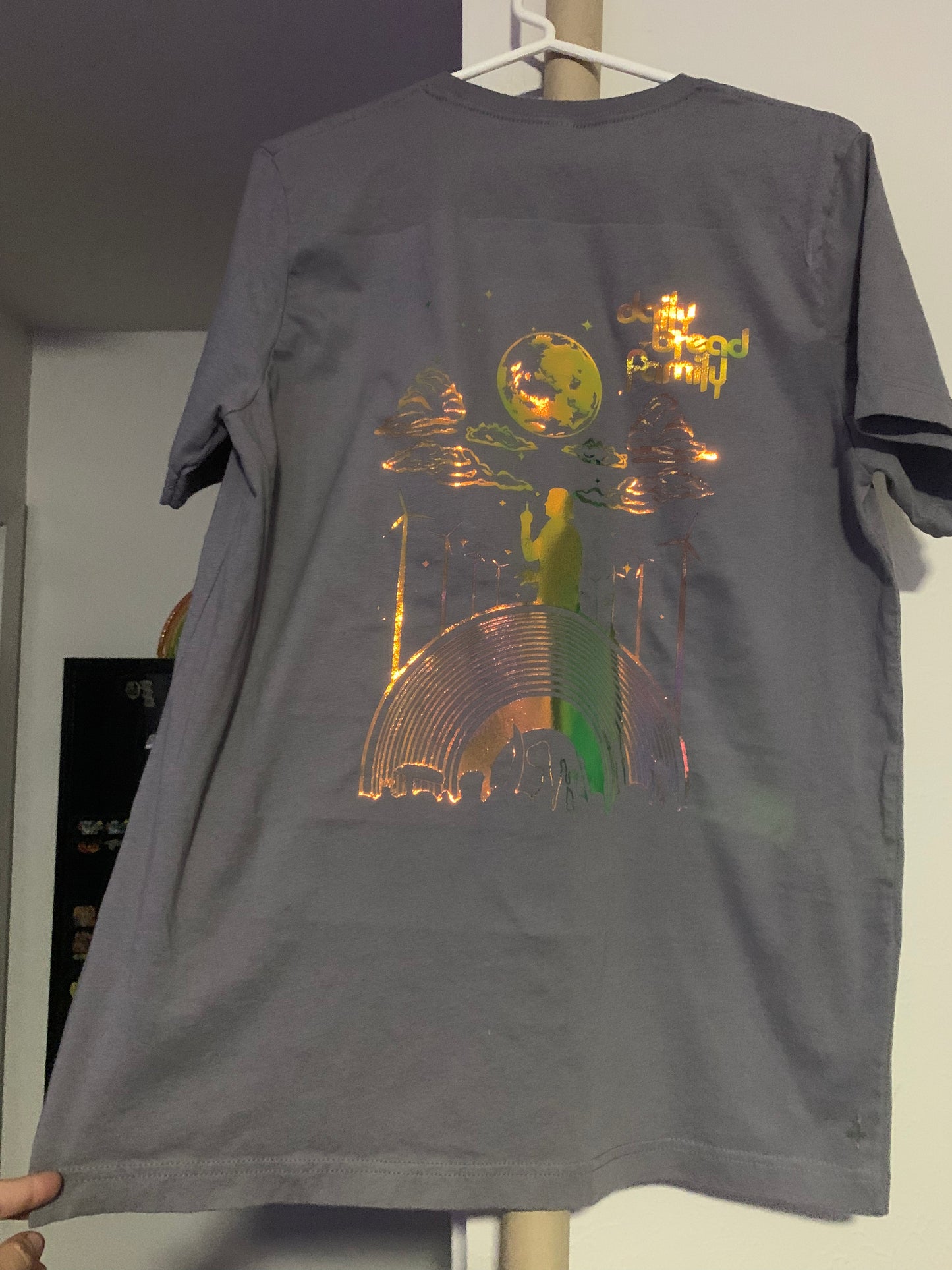 Daily Bread Family-Silhouette-Large-Charcoal Tee